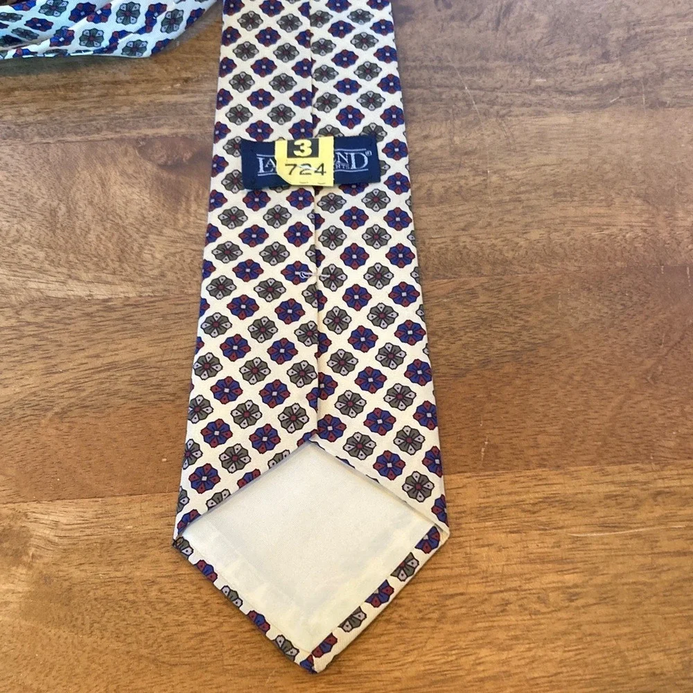 Lands End‎ Mens Silk Yellow Burgundy Blue Patterned Tie 57